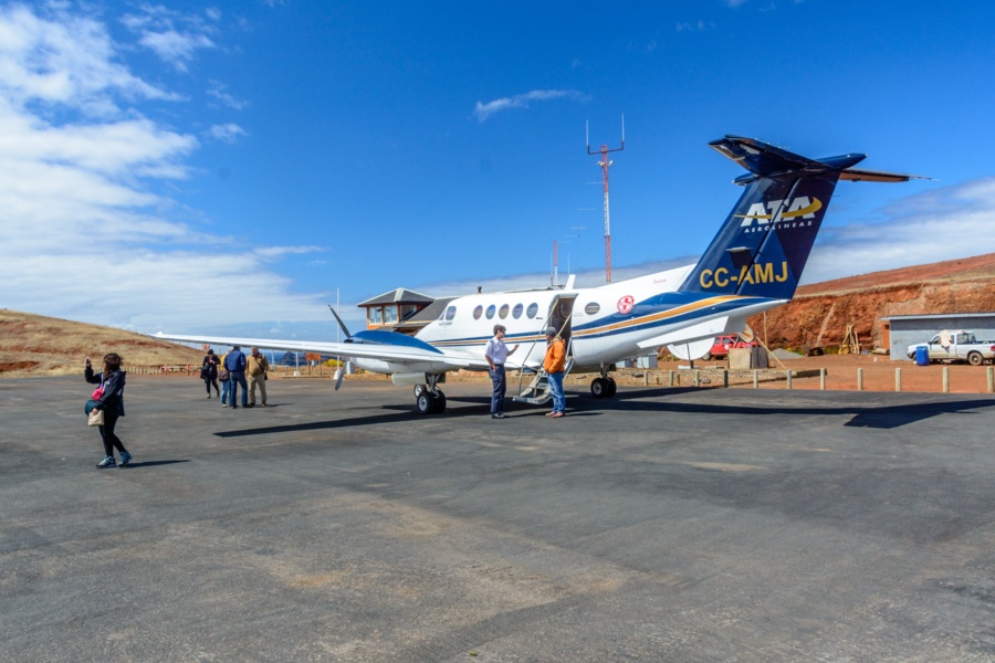 How to Book Flights with Transportes Aéreos Isla Robinson Crusoe